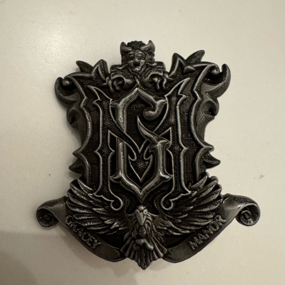 Disney Studio Store Hollywood Maleficent Crest Pin LE 300 Villains Rare DSSH